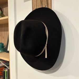Burns Cowboy Hat. 20x beaver hare blend. Size: 7 1/4
